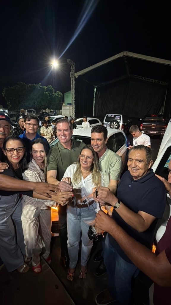 Marx Beltrão entrega ambulâncias e reforça o custeio do SUS com investimentos permanentes em Pariconha e no Sertão de Alagoas
