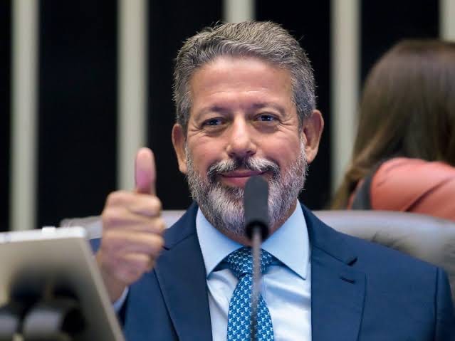 Arthur Lira cresce e lidera junto com Alfredo Gaspar para o Senado