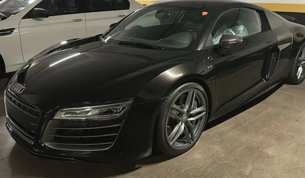 PF apreende carros de luxo em operação contra Careca do INSS