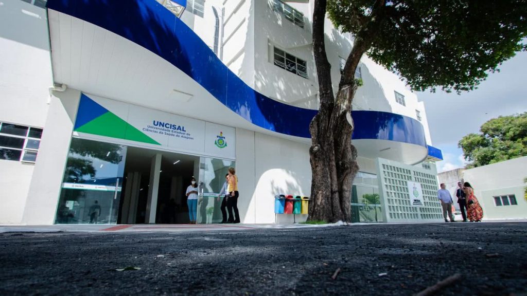Uncisal: julgamento que pode decidir sobre vagas de alunos é adiado novamente e decisão fica para esta sexta (17)